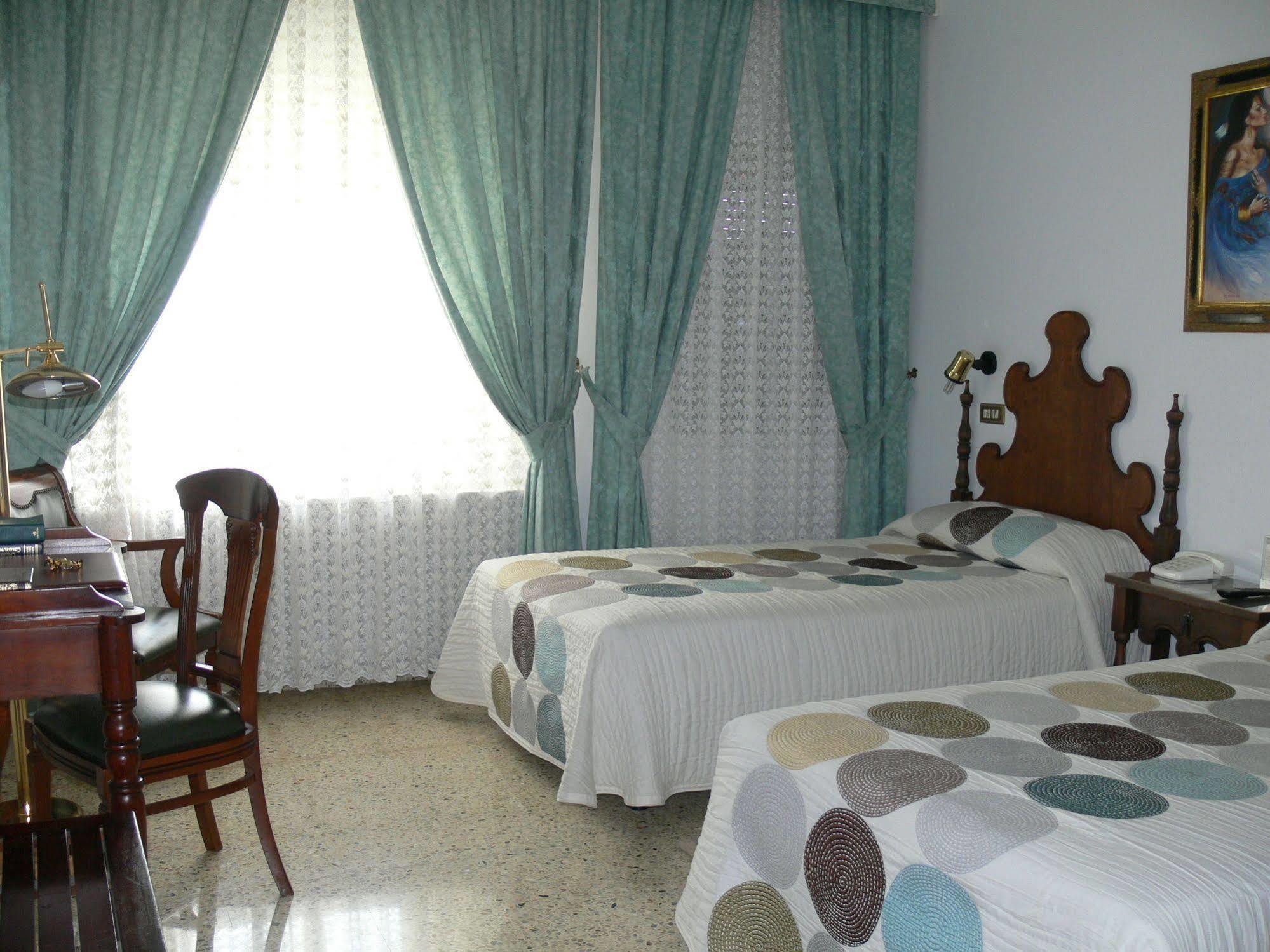 Hotel Nico Medinaceli Εξωτερικό φωτογραφία