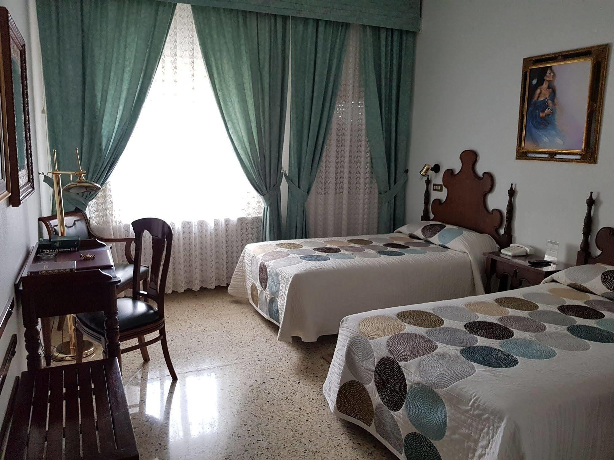 Hotel Nico Medinaceli Εξωτερικό φωτογραφία